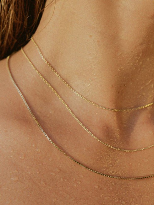 Ankerkette DELICATE Dünn 14k Echtgold Diamantiert – Detailansicht